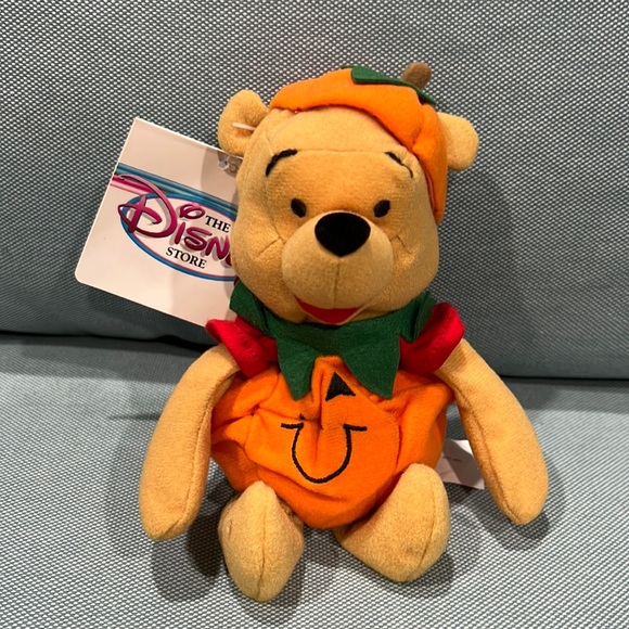 3/$25 The Disney Store Halloween Pumpkin Pooh, mini beanbag 8" - Picture 1 of 6